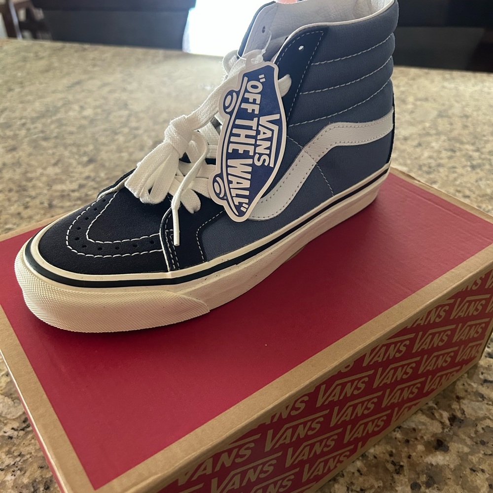 Vans Classic High-Tops in Blue and White